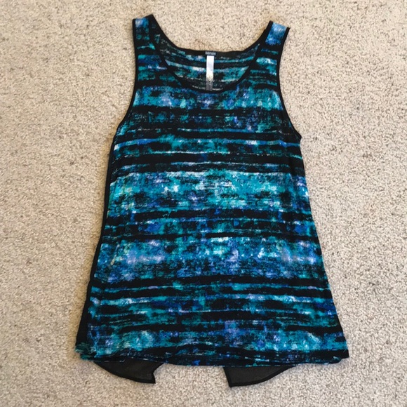 NWT, Kensie, Vibrant Print Sleeveless Top! - Picture 4 of 8